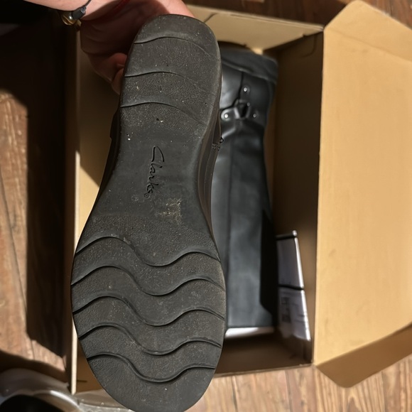 Clark’s boots,Size 7 - Picture 5 of 5